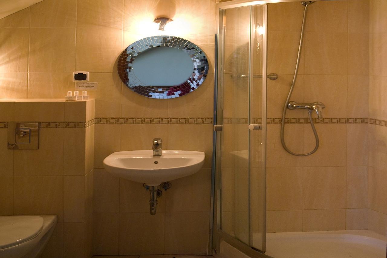 Hotel Lotos Woskrzenice Duze Номер фото