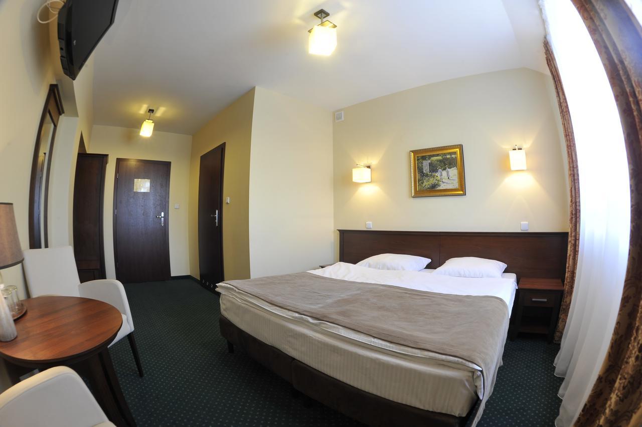 Hotel Lotos Woskrzenice Duze Экстерьер фото